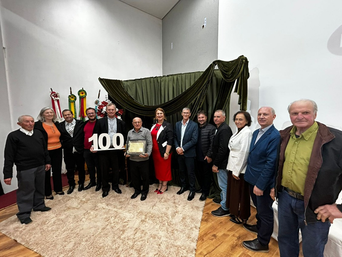 SESSÃO SOLENE EM HOMENAGEM AO CENTENÁRIO DA PARÓQUIA SÃO DOMINGOS